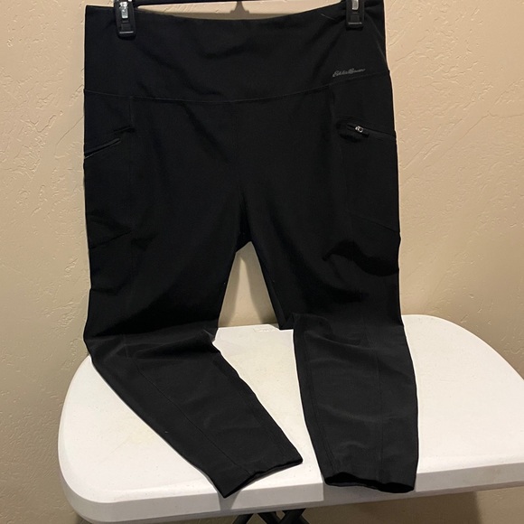 Eddie Bauer Pants - VG-EUC Eddie Bauer Women's XL Black Crossover Leggings